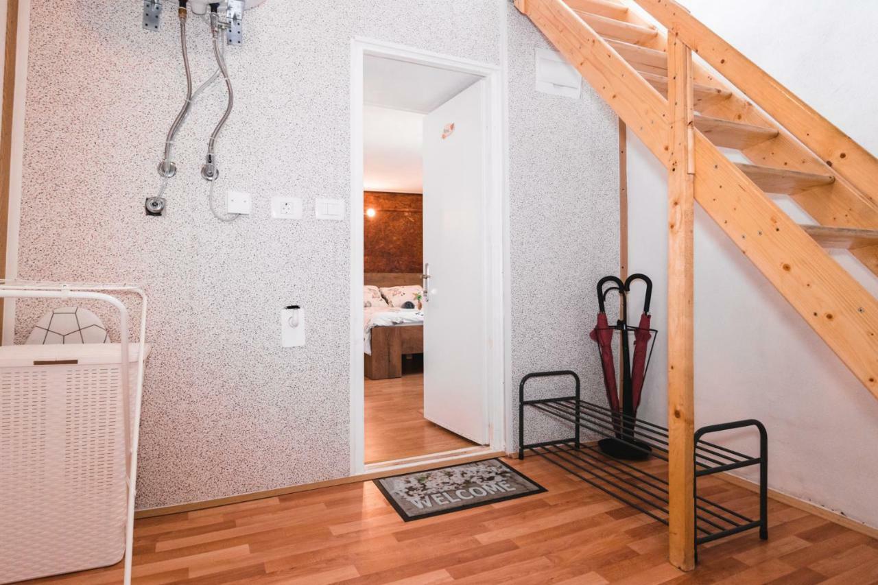 Apartma Remi *